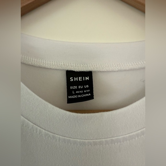 Bundle of 2 SHEIN Drop Shoulder Graphic Tees, size large - Picture 11 of 12